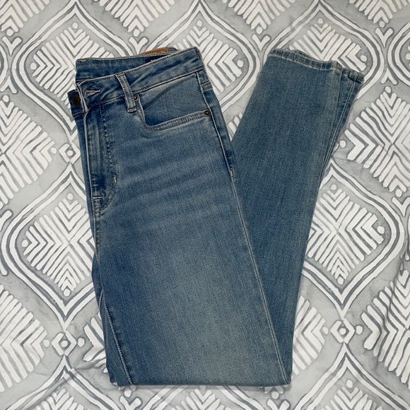 Buffalo David Bitton Denim - BUFFALO Jeans 💙
